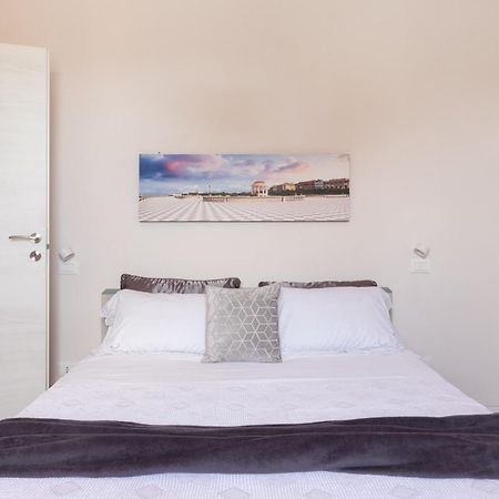 Апартаменты Abbraccio Di Mare- Relax Vicino Al Porto Ливорно Экстерьер фото